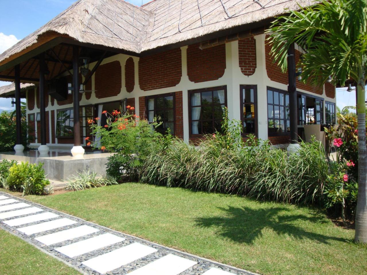 Villa Pelangi Bali Seririt  エクステリア 写真